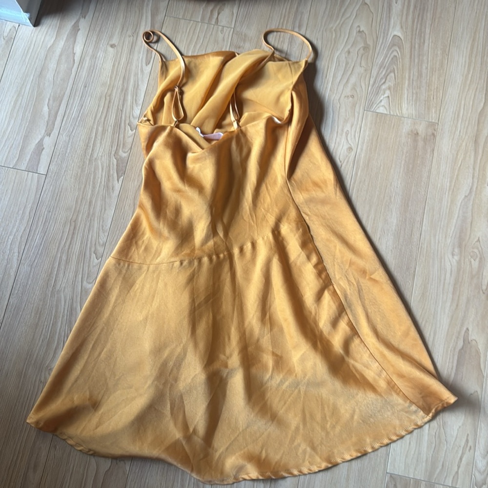 ASTR DRESS - Picture 3 of 5